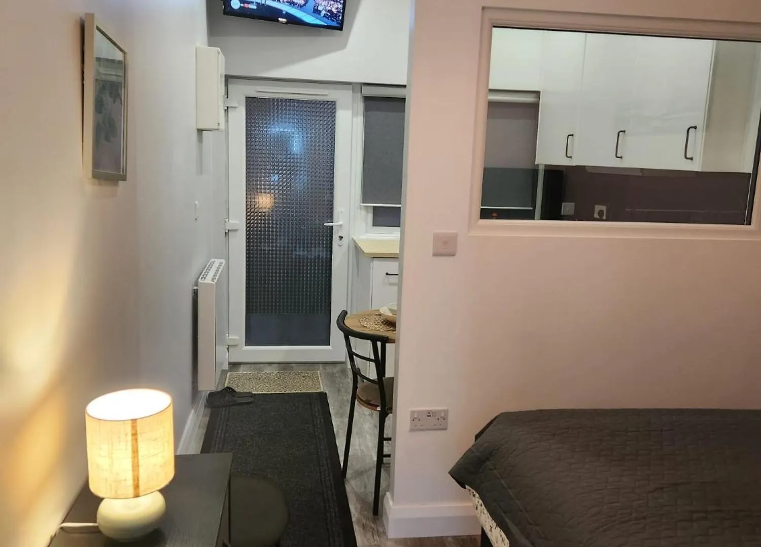 Dublin Deluxe Twin Or King Bed Studio Near Airport & City דירה